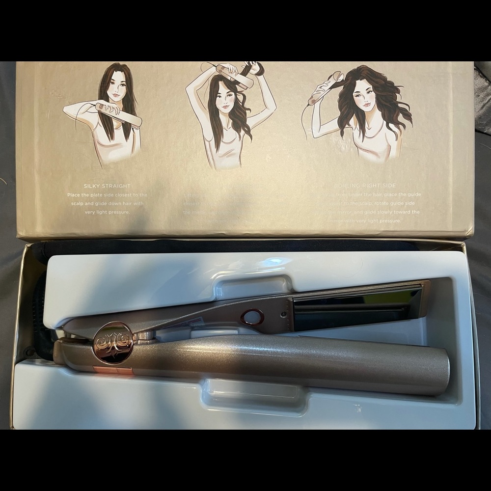 Tyme hair iron like new